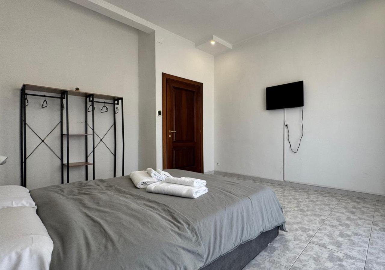 Corso Novara - 8 Posti Letto E Self Check-In Vicino La Stazione Centrale Di Napoli Exteriér fotografie